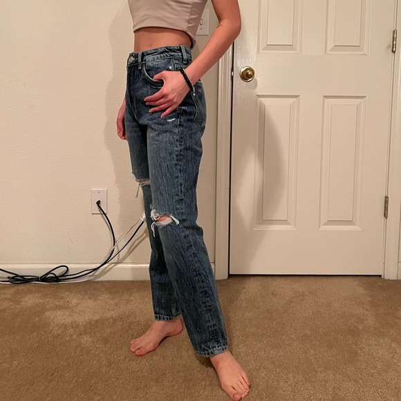 Brand: Zara
Size: 4 or 27
Color: Dark blue - Picture 4 of 6